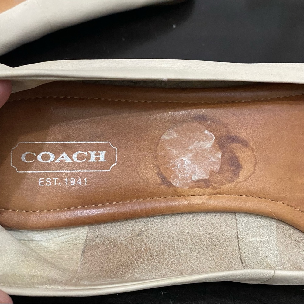 COACH “Ondrea” Off White Ecru Leather CC Logo Pointy Toe Ballet Flats Size 9B - Picture 12 of 14